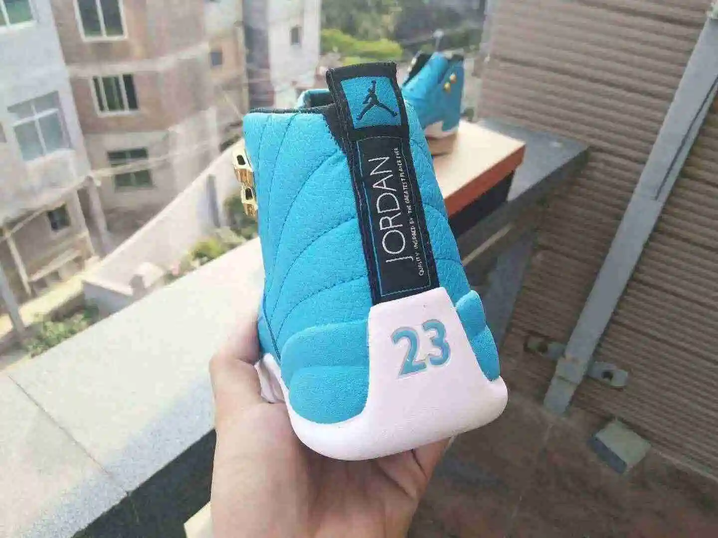 AJ12白卡兰V2 (2).webp