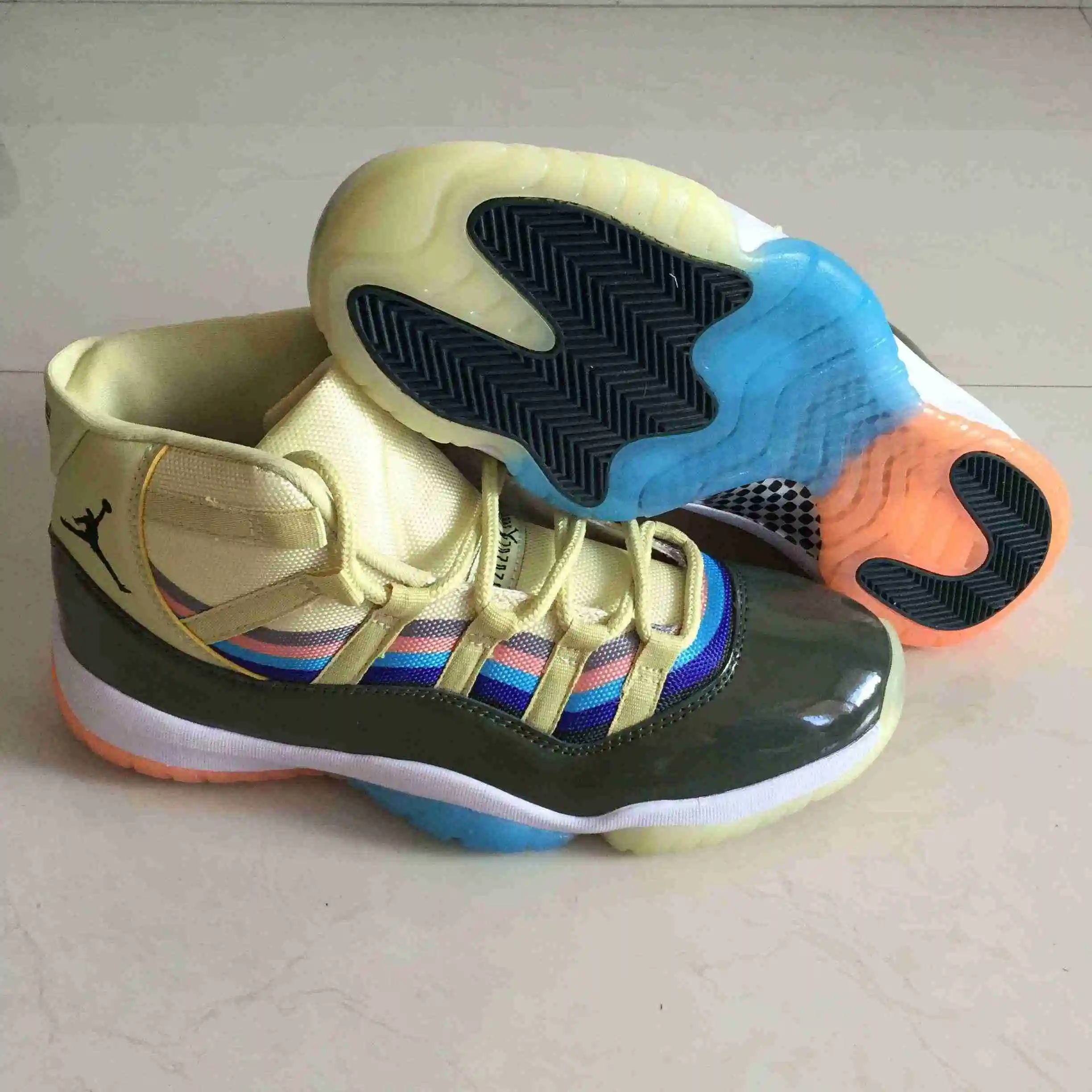 AJ11 七彩 40---47 (3).webp