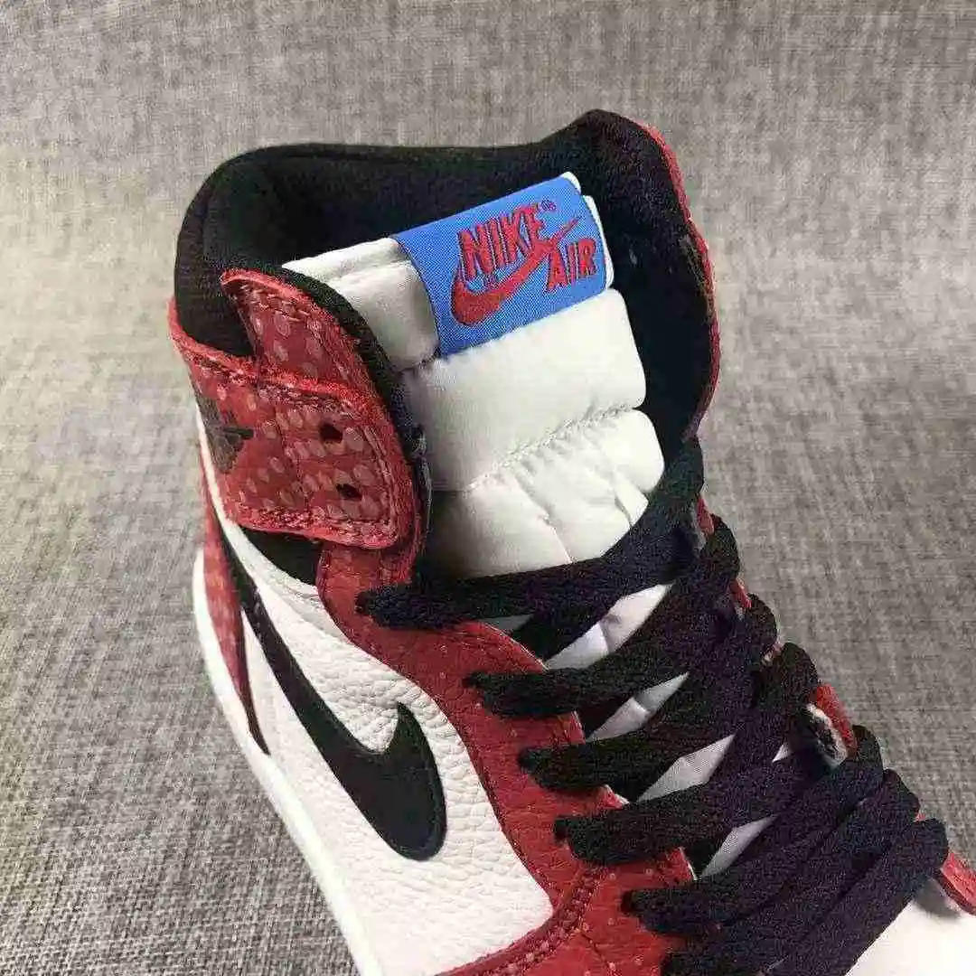 Air Jordan 1 芝加哥 40 40.5 41 42 42.5 43 44 44.5 45 46 47.6.webp