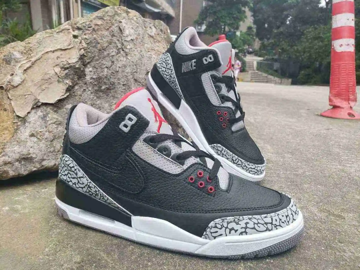 AJ3黑灰红手搞4.webp