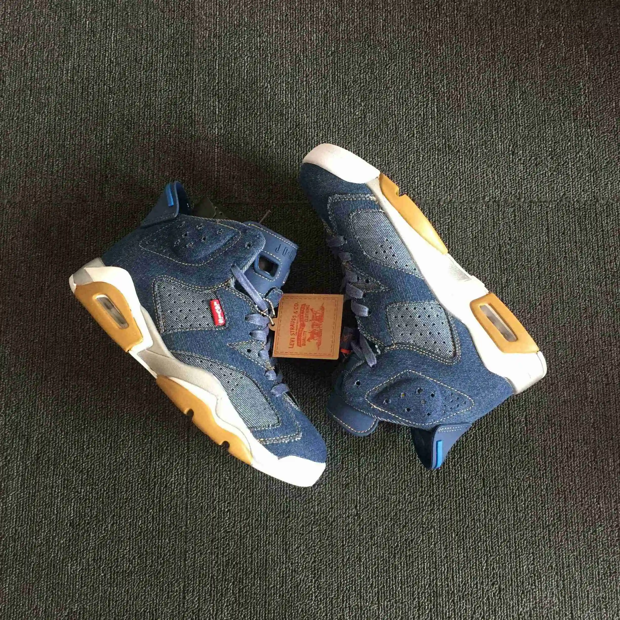 Levi’s x Air Jordan 6 牛仔蓝3.webp