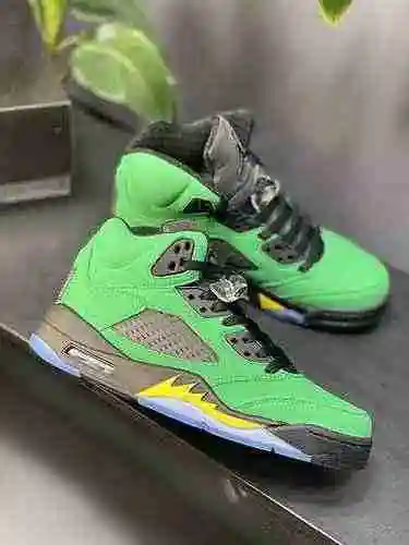 Air Jordan 5 Oregon Ducks Oregon Duck PE Color Retro Zapato de baloncesto para hombre 40-47 incluye 