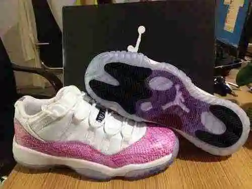 Jordan 11 Snake Powder Super A36-40 en stock