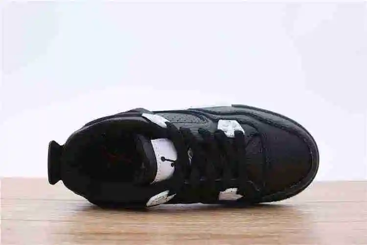 黑白4.webp