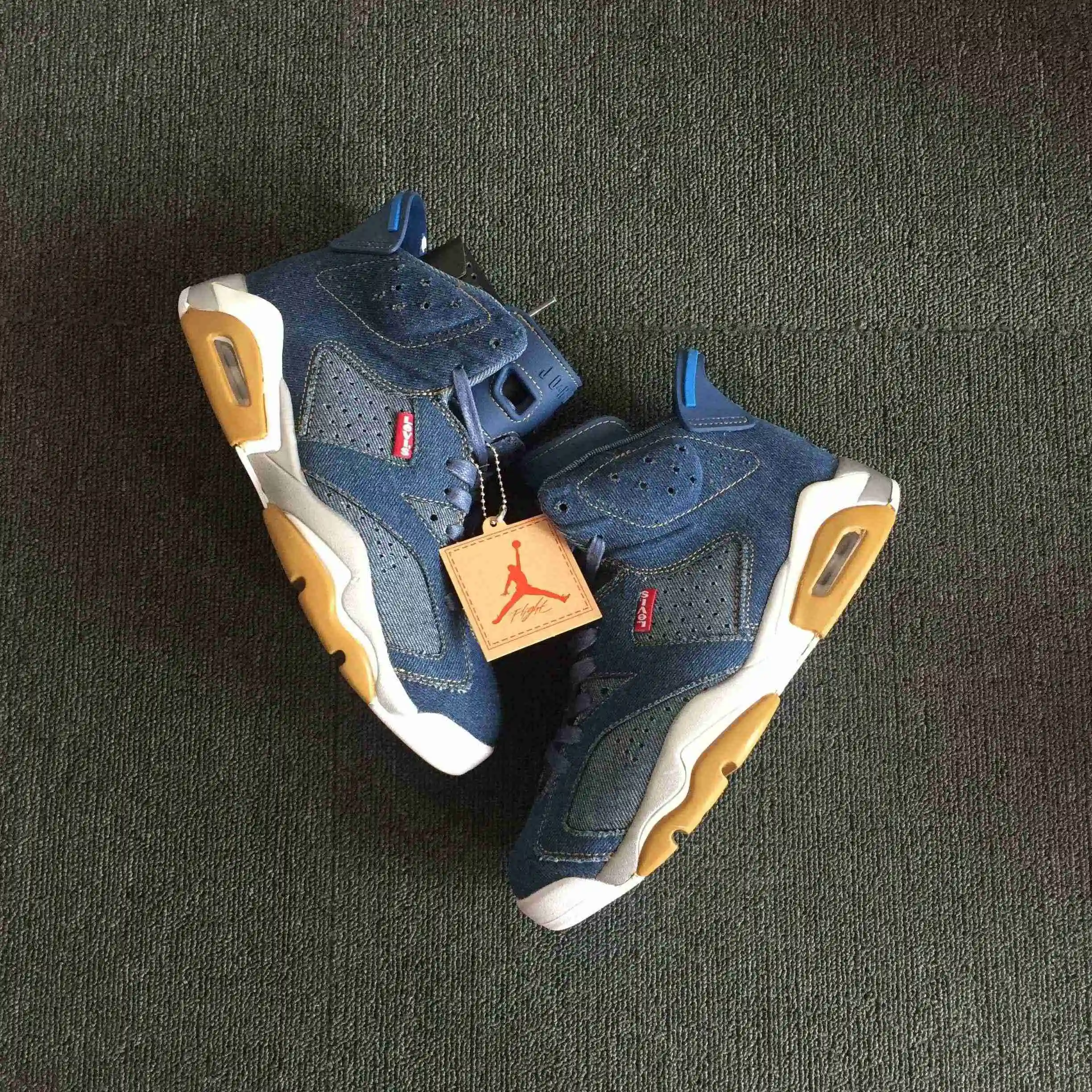 Levi’s x Air Jordan 6 牛仔蓝2.webp