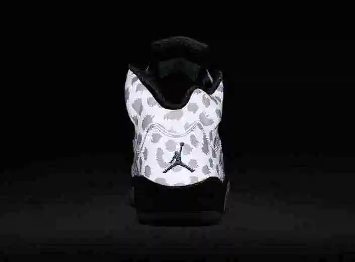 Air-Jordan-5-Island-Green-CN2932-100-Heel.webp