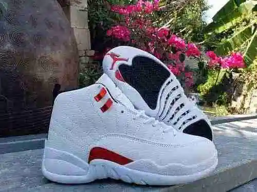 AIR JORDAN12jordan12 Nuevo color Blanco Rojo Zapatos de hombre 40-47 Enviado