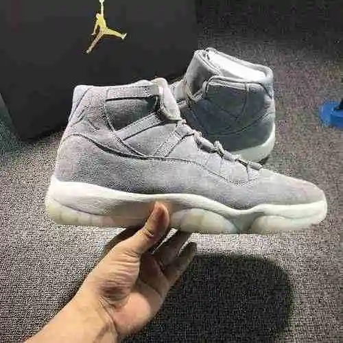 Jordan 11 Cool Gris Air Jordan 11 Retro "Suede" Físico Vista completa Toma real Envío cali