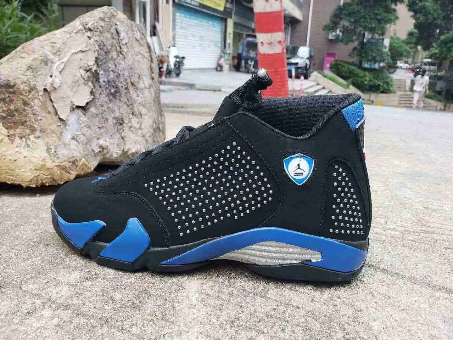 Supreme x Air Jordan 14 黑蓝钻石 (1).webp