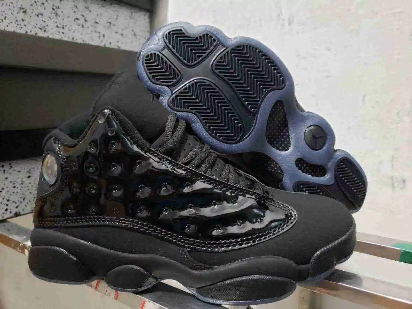 AJ13黑漆皮2.webp