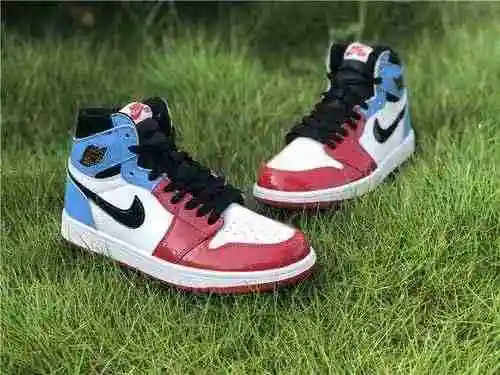 Jordan 1 Fearless AJ1 Empalme de cuero lacado azul rojo Jordan 1 CK5666-100, envío de tamaño complet