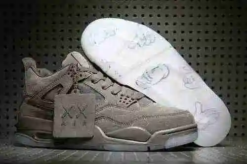 KAWS x Air Jordan 4 True Super A Calidad 41 #~47 # disponible en tamaño medio