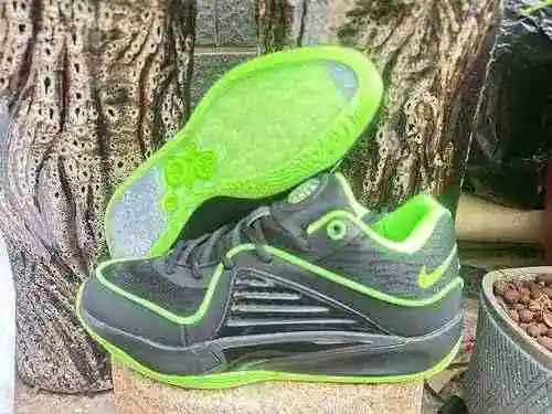 Verde negro