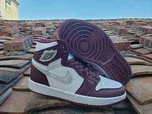 Zapatillas AIR JORDAN 1 Jordan 1ª generación Baijiu rojas hombre 40---47