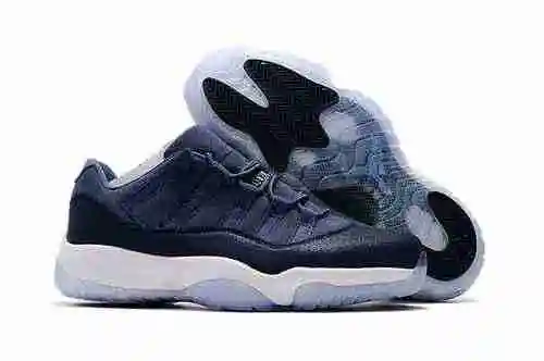 Air Jordan 11 Low GS Luna Azul 40-47
