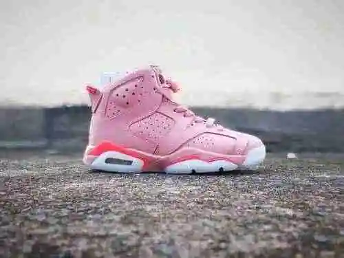 AIR JORDAN 6 Rosa Alta Calidad 36-40 con Media Talla