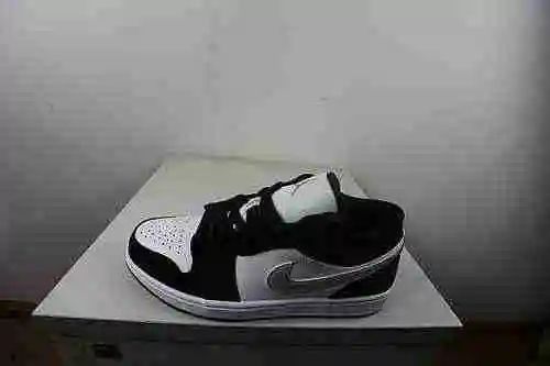 Jordan 1ª generación corte bajo blanco negro gris 36-46