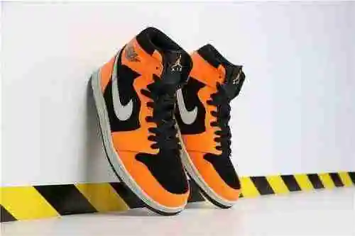 Jordan Dan/Air Jordan 1 Jordan Dan 1st Generation Mid Top Collection Air Jordan 1 MID Jordan 1 Mid T