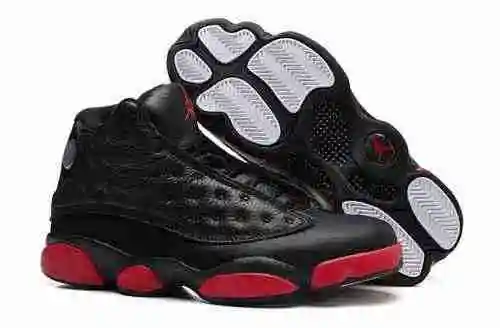 Jordan 13 Tablero de carbono a nivel de fábrica Nuevo Negro Rojo Enviado 40 41 42 42.5 43 44 44.5 45