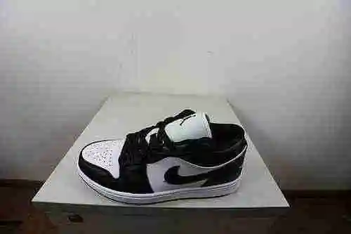 Jordan 1ª generación de corte bajo blanco y negro 36-46
