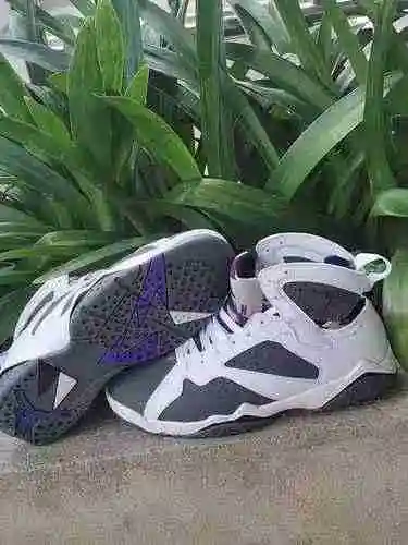 Jordan 7 Gris Oscuro Púrpura 36-47