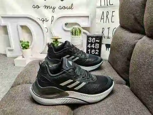 Las zapatillas para correr unisex 162D Ad Alphacomfy GZ3461 Adi Eco amigables incluyen una entresuel