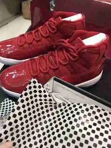 Jordan 11 Cajón Grande Rojo 40-47
