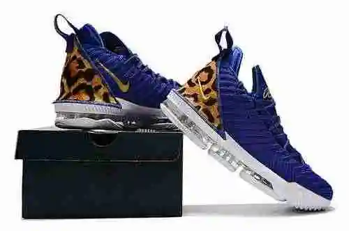 Nueva combinación de colores de 16.a generación de James "Lakers", "Black Rainbow&quo