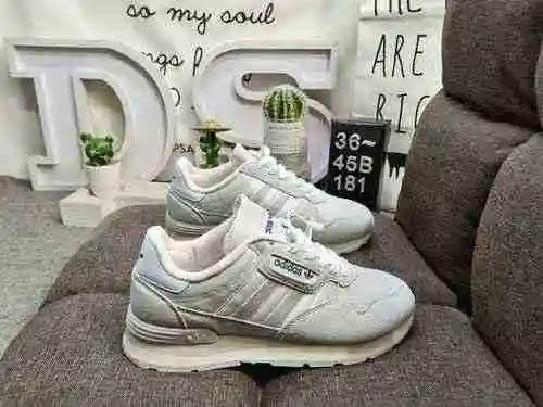 181D zapatos casuales deportivos de moda y de moda Adidas ORIGINALS TREZIOD de tamaño medio genuino.