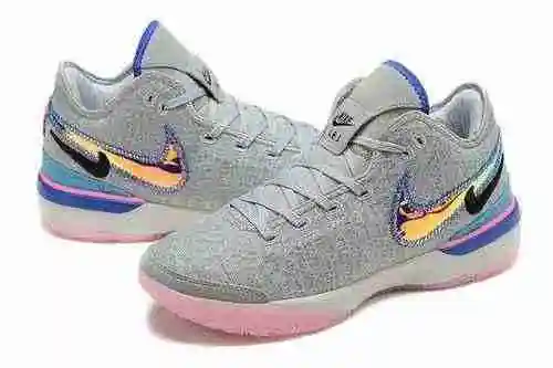 Modelos 2130 (Nike LeBron NXXT Gen)