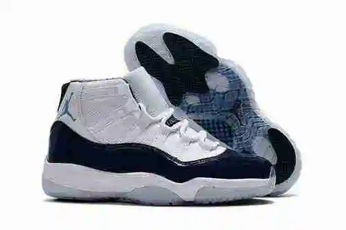 Air Jordan 11 "Midnight Navy" (9 imágenes) DSC_ 8147 Material superior: Cuero espejo Mater