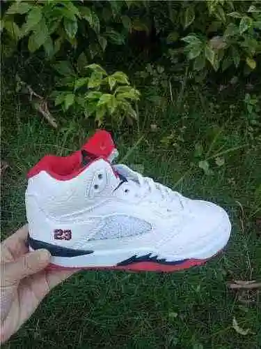 Zapato para niños Jordan 5 Nuevo color a juego 28-35