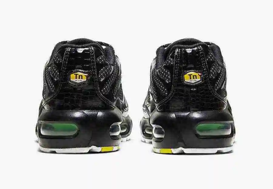 Nike-Air-Max-Plus-Black-Croc-CV2392-001-Release-Date-3.webp