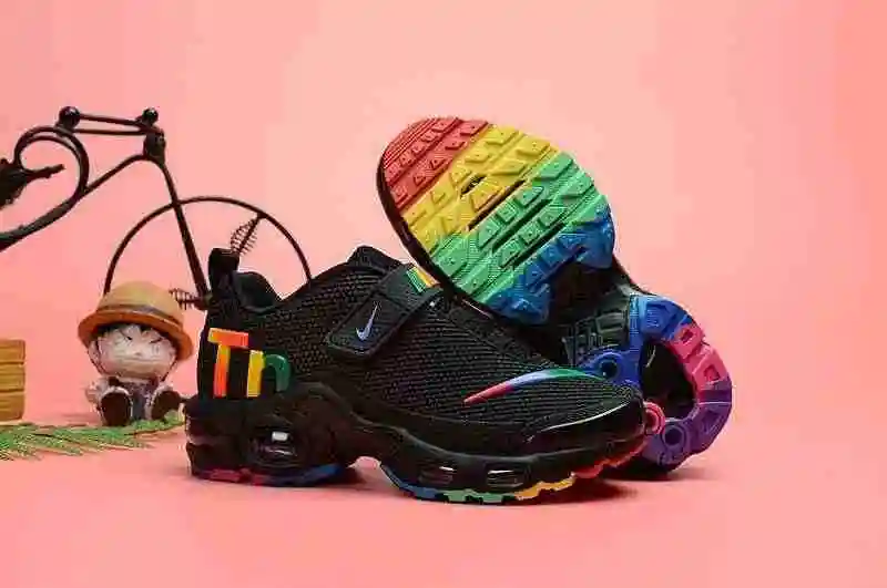 耐克 Nike Mercurial Air Max Plus Tn 滴塑童鞋 黑七彩28-35 (1).webp