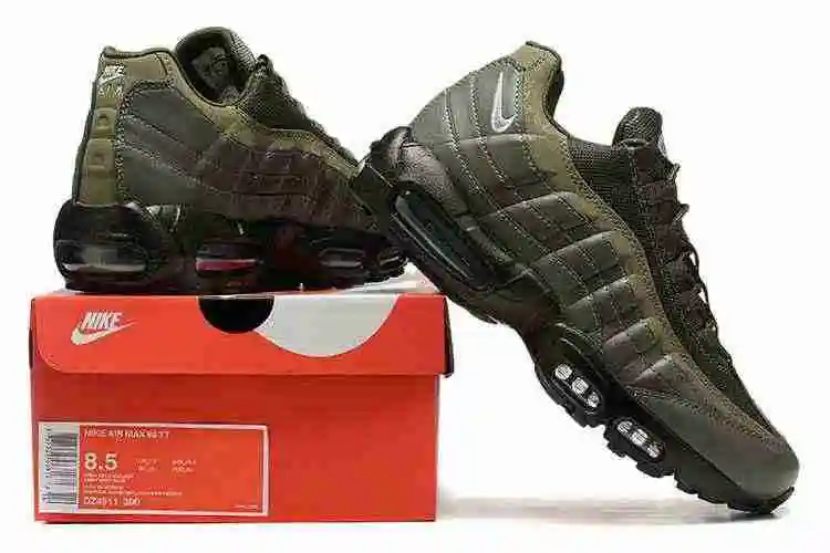 Nike Air Max 95 “Olive Reflective”DZ4511-300 40-46 (2).webp