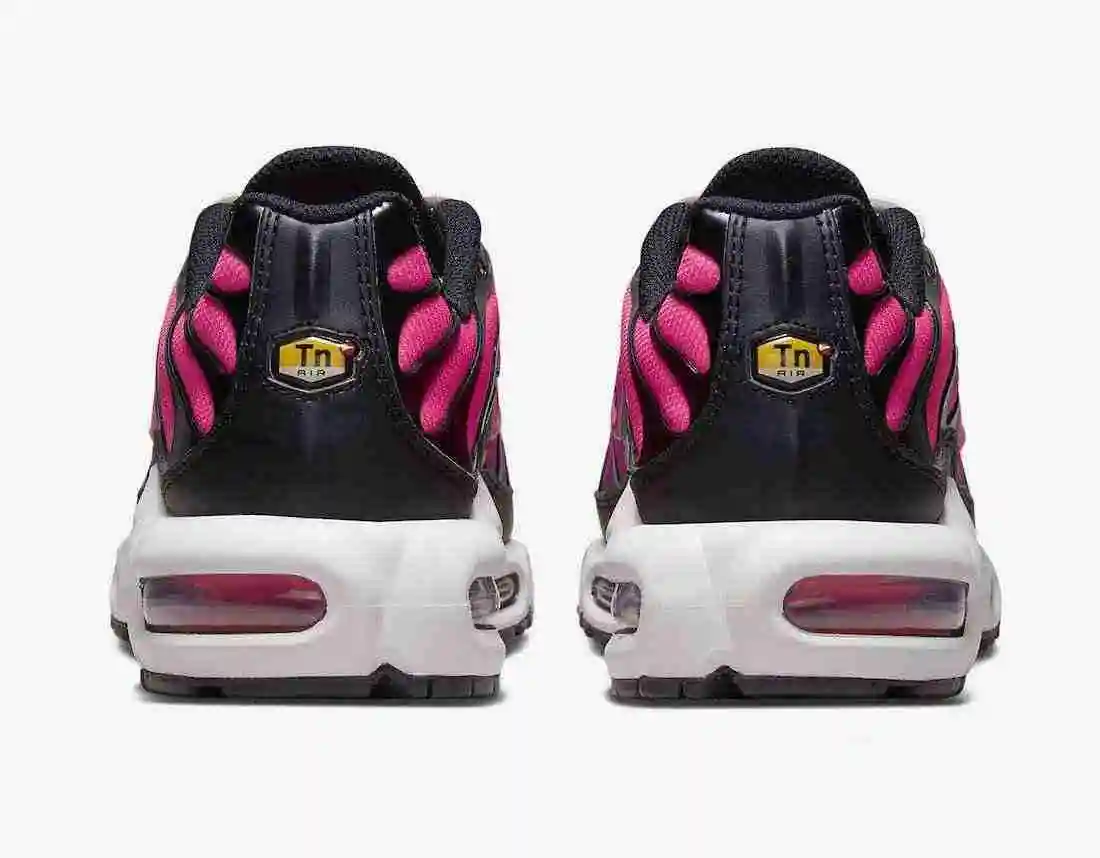 Nike-Air-Max-Plus-Dusk-DZ3670-500-Release-Date-5.webp
