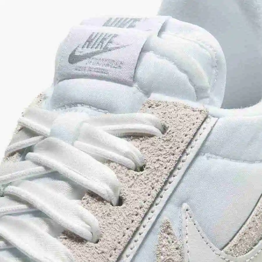 sacai-Nike-LDWaffle-White-Nylon-BV0073-101-Release-Date-Price-6.webp