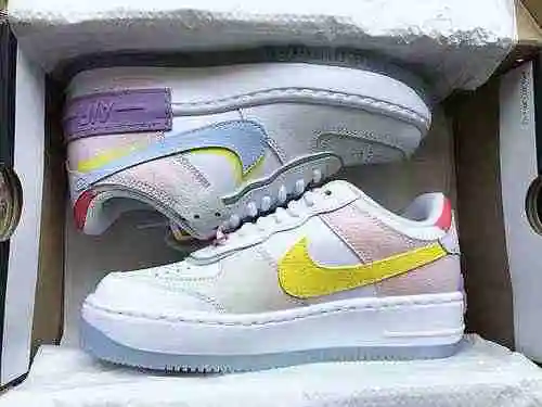 Nike Air Force 1 Shadow CW2630-141 36-40 con media talla