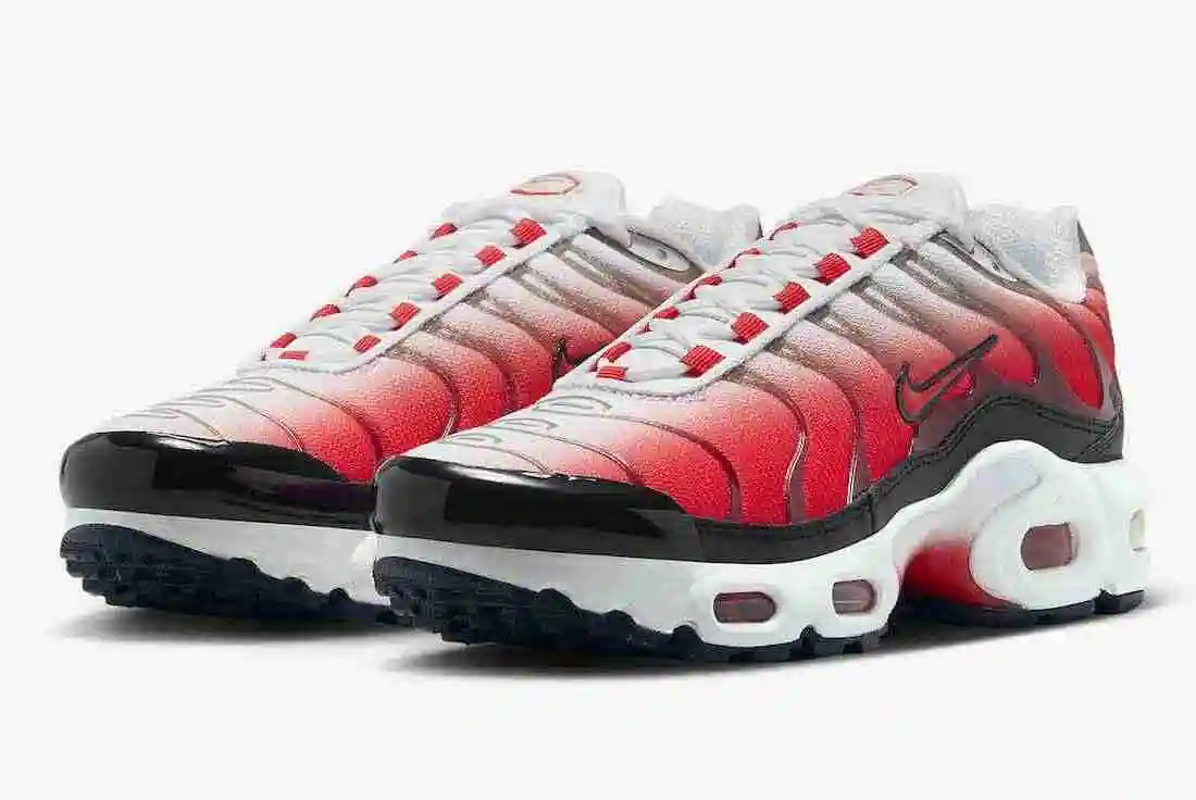 Nike-Air-Max-Plus-Fire-FD9768-100-Release-Date-4.webp