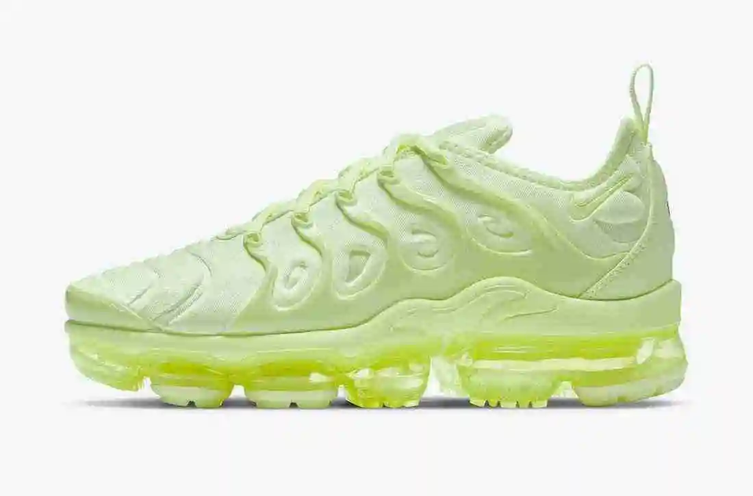 Nike Air VaporMax Plus “Barely Volt” DJ3023-700 36-40 (2).webp