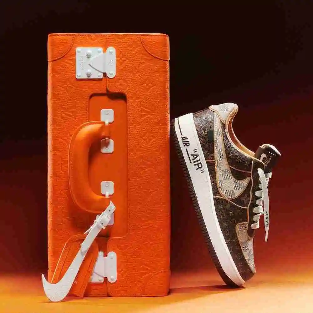 Louis-Vuitton-Nike-Air-Force-1-Auction-2.webp