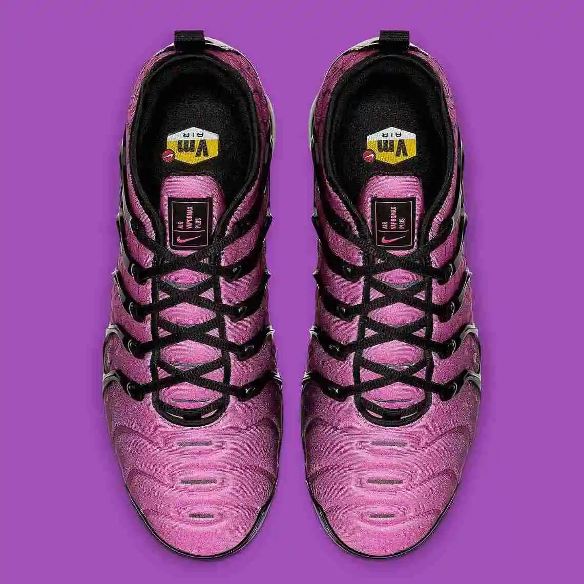 nike-vapormax-plus-924453_603-6.webp