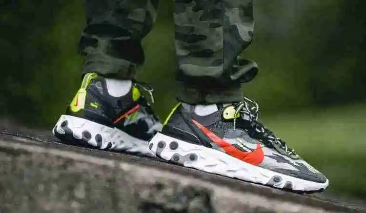 nike-react-element-87-Cj4988-2001.webp