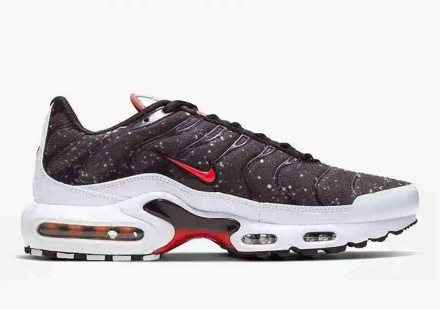 Nike-Air-Max-Plus-Supernova-Galaxy-CW6019-001-Release-Date-2.webp