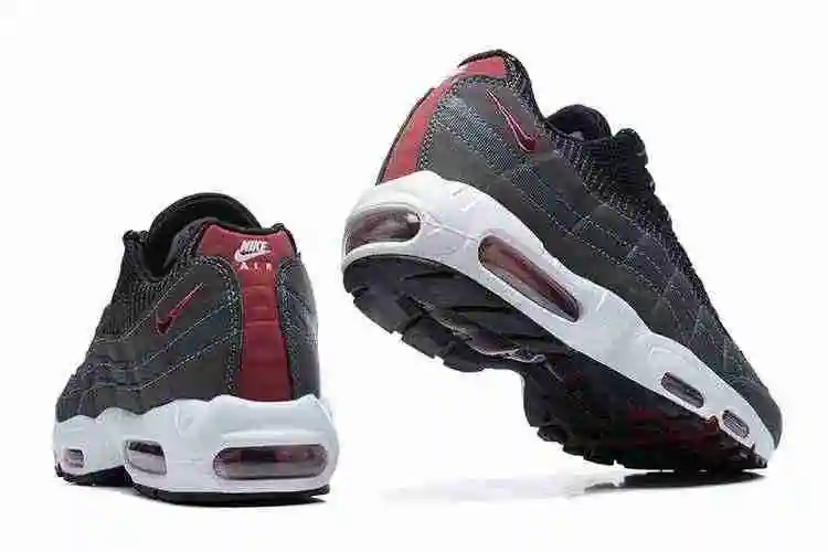 Nike Air Max 95 DQ3982-001 40-46 (1).webp