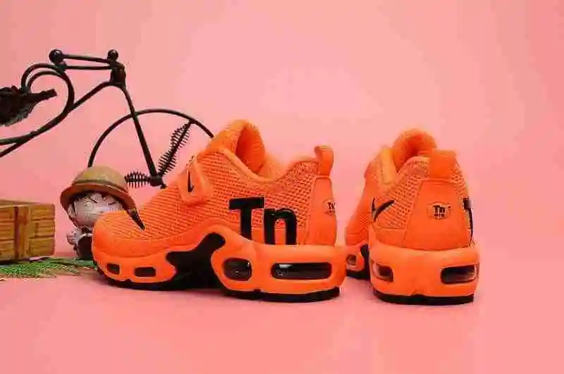 耐克 Nike Mercurial Air Max Plus Tn 滴塑童鞋 桔黑28-35 (6).webp