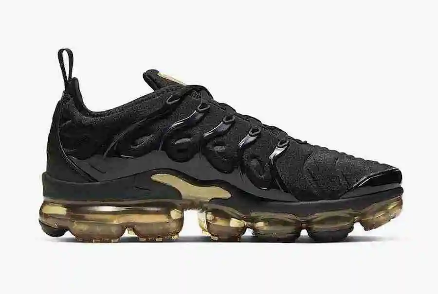 Nike-Air-VaporMax-Plus-Black-Gold-CW7299-001-Release-Date-2.webp