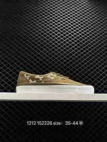 3 WTAPS x Vans co-branded classic bone heavyweight regresa‼ WTAPSx Vans Era OG Lx bordado de espolón