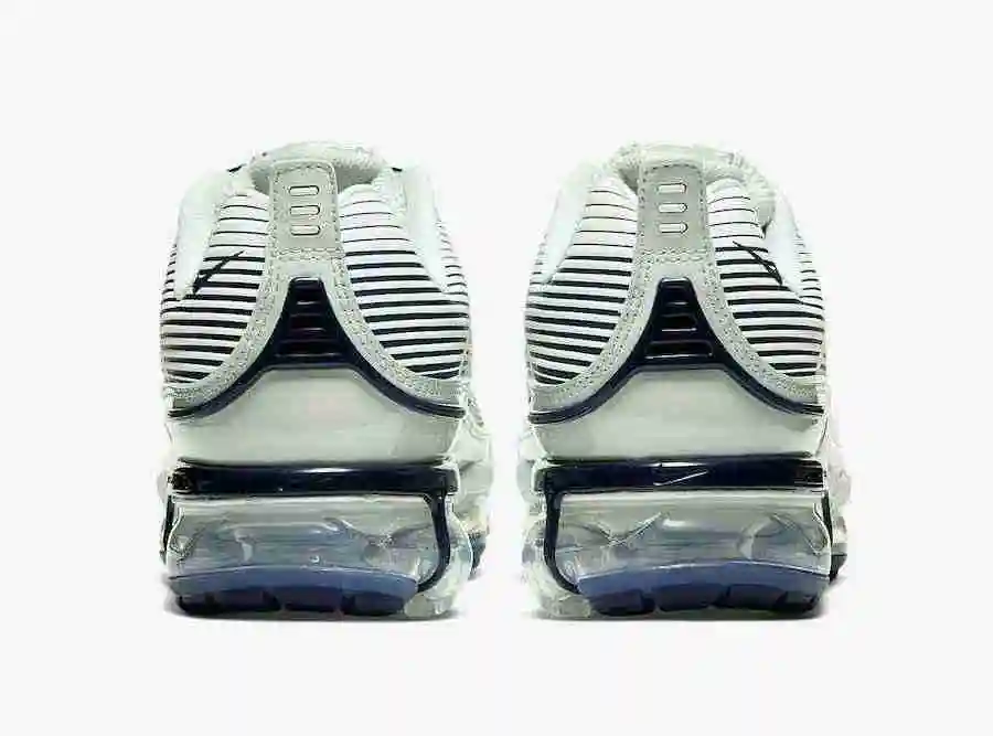 Nike-Air-VaporMax-360-Spruce-Aura-Pistachio-Frost-Obsidian-Racer-Blue-CK9671-001-Release-Date-5.webp