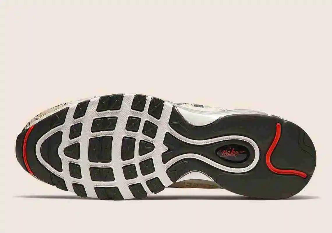 nike-air-max-97-newspaper-921826-108-2.webp